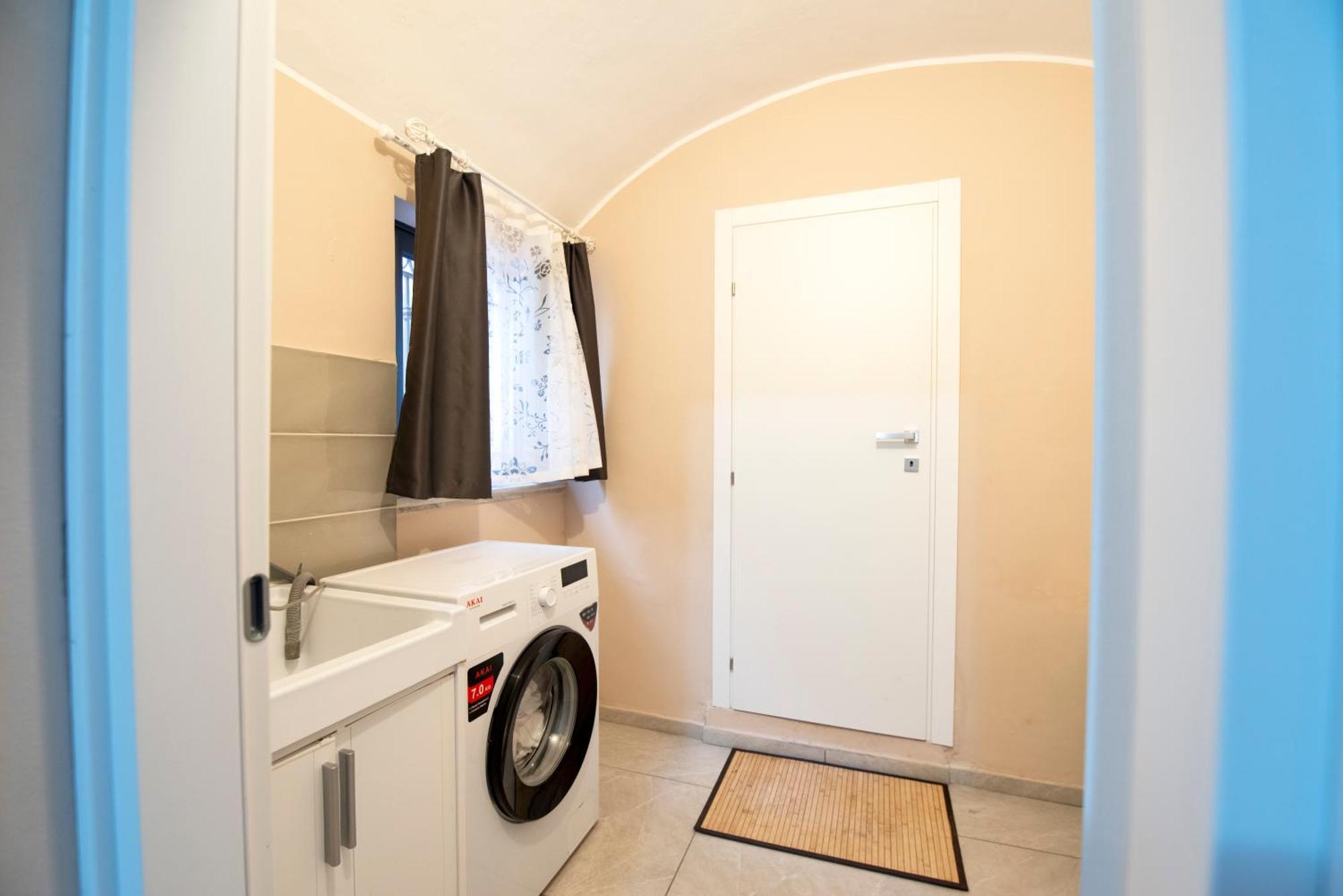 Apartment Veneto, Catania Center Bagian luar foto