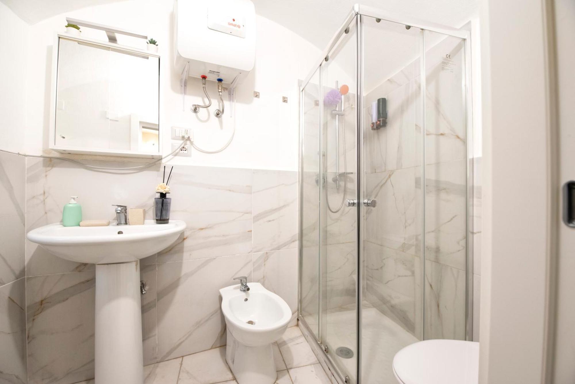 Apartment Veneto, Catania Center Bagian luar foto